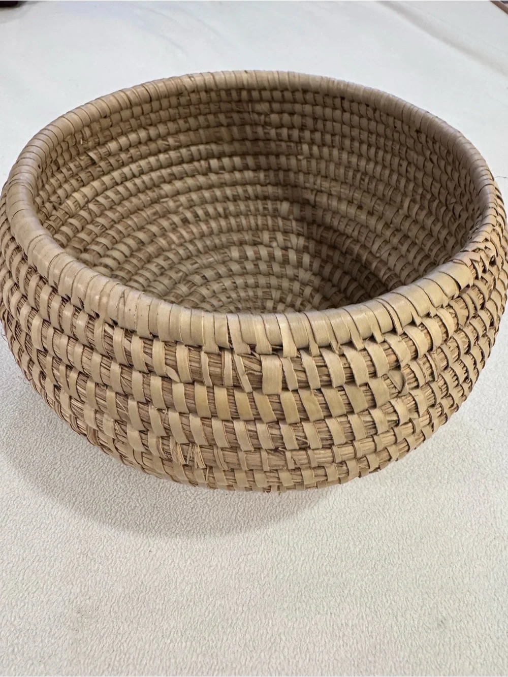 Vintage Sweetgrass Coiled Basket Handmade Southern Folk Art Round 8” Boho